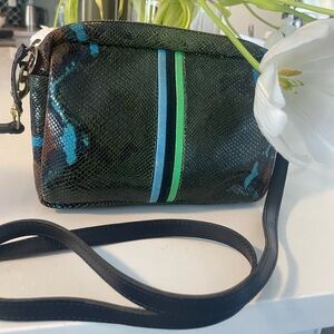 Clare V ****Stylish Green/Blue/Black Midi
Snake Print Crossbody Bag